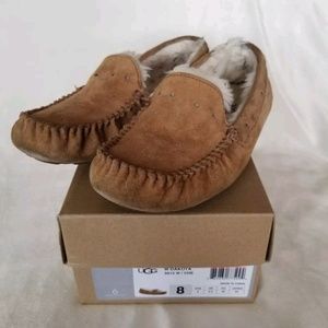 UGG Dakota Slipper in Chestnut